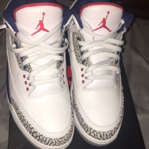 Jordans True Blue 3’s